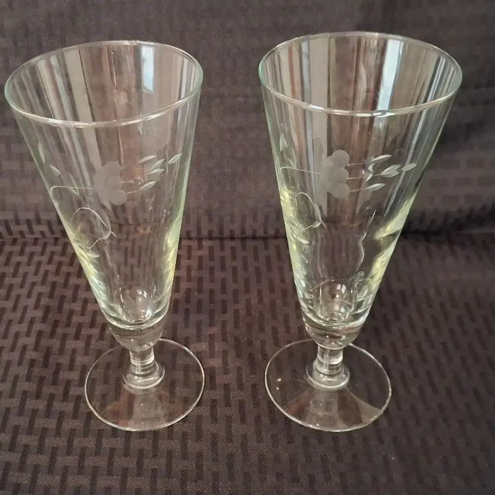 Set of 2 Vtg Princess House Heritage Crystal Pilsner Tall Beer Glasses Etched